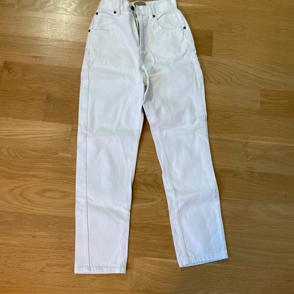 Liz Claiborne White Jeans Like New Slim Fit Size OR - Picture 10 of 10